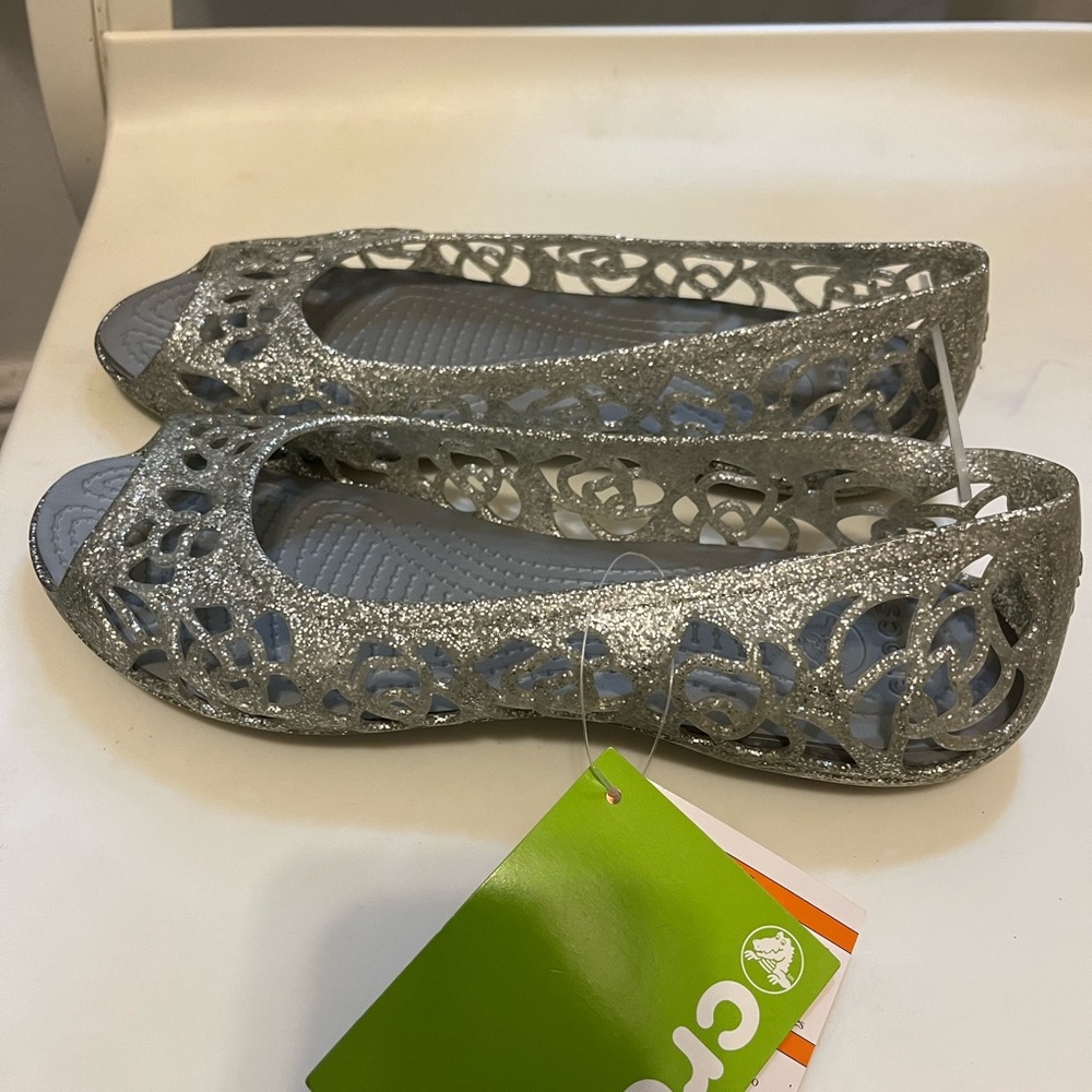 Crocs Isabella Women’s Sparkle Cutout Ballet Flats - Silver NWT!! Never worn